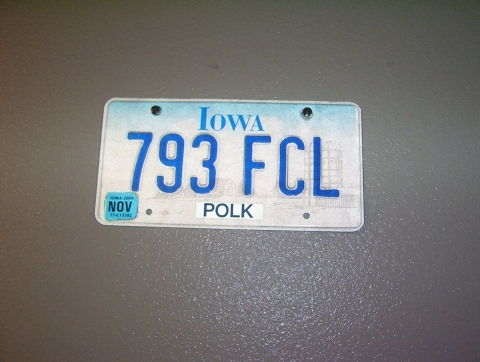 Old Iowa Licence Plate 000_0162.jpg 